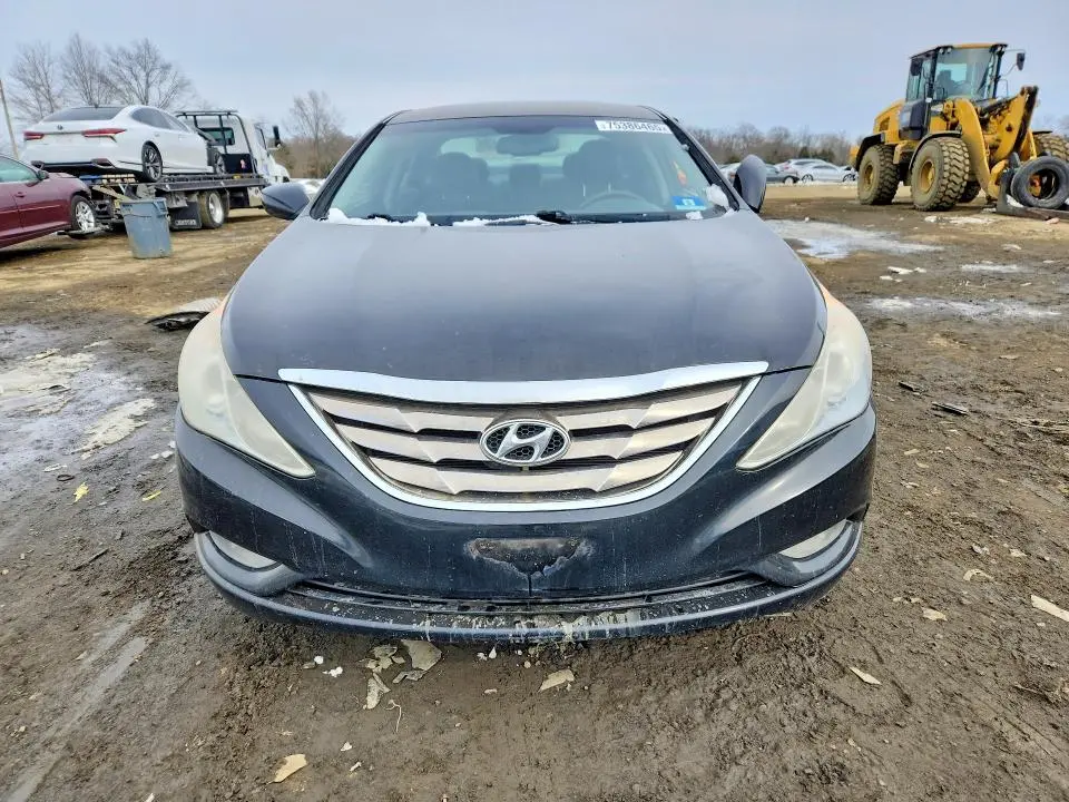 2013 HYUNDAI SONATA SE  
