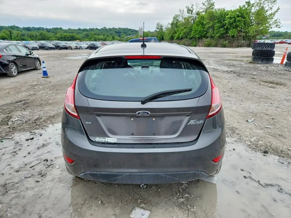 2017 FORD FIESTA SE  