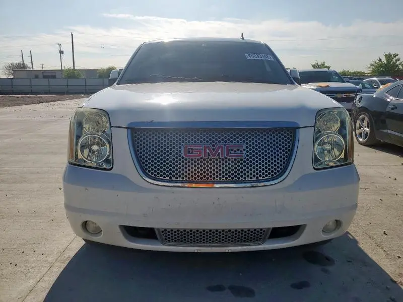 2011 GMC YUKON DENALI