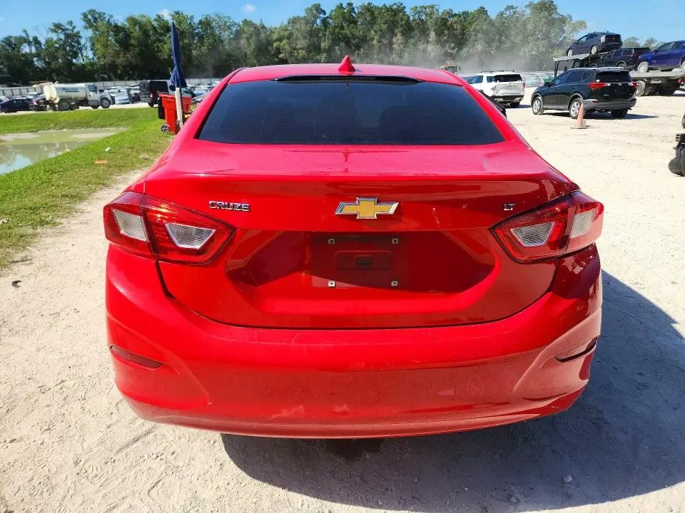 2018 CHEVROLET CRUZE LT  