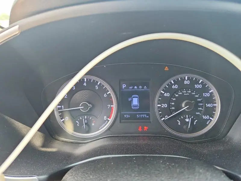 2020 HYUNDAI SANTA FE SE  