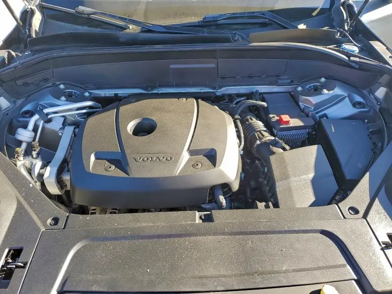 2018 VOLVO XC90 T6  