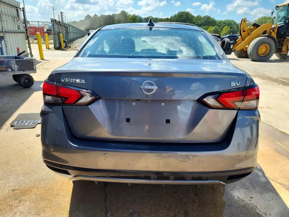 2024 NISSAN VERSA SV  