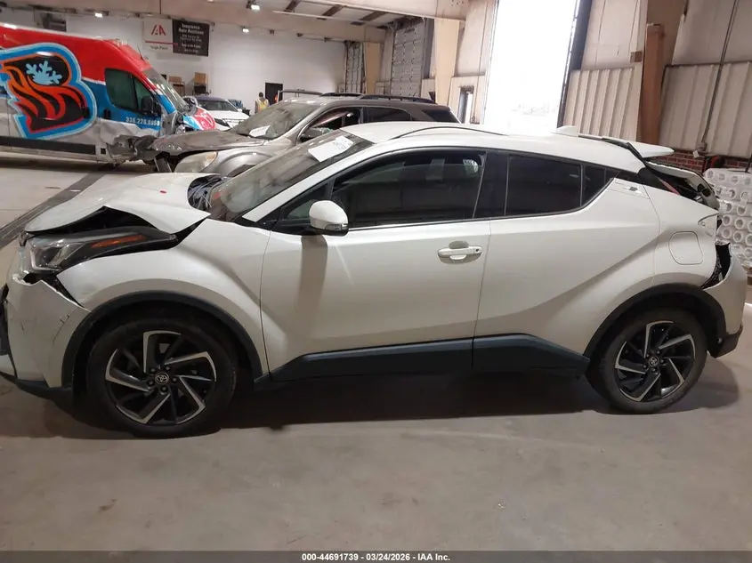 2020 TOYOTA C-HR LIMITED