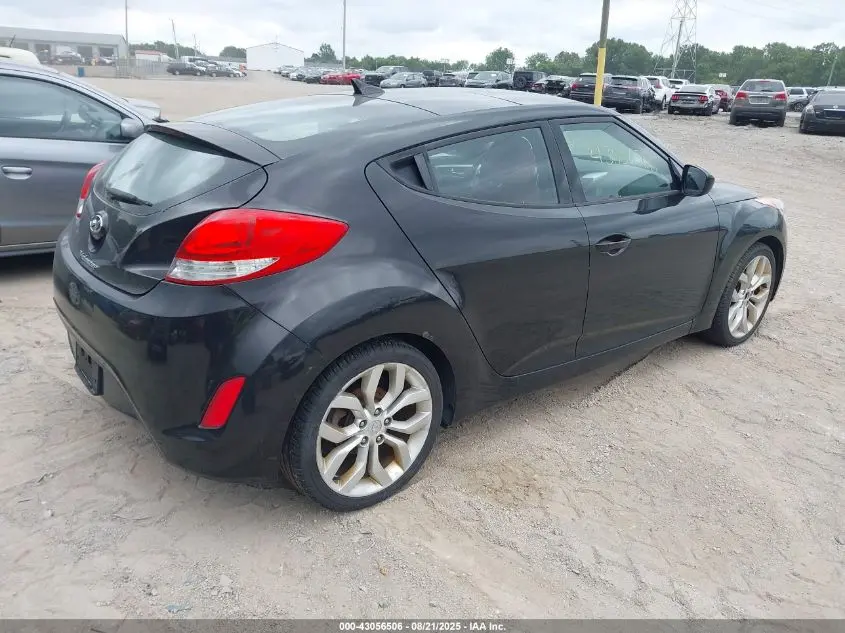 2012 HYUNDAI VELOSTER BASE W/RED/BLACK