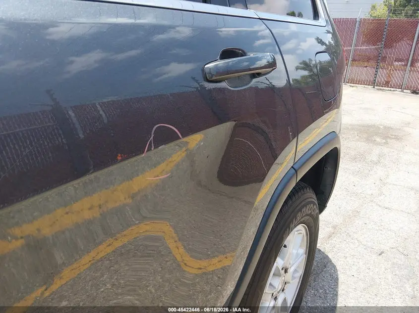 2019 JEEP GRAND CHEROKEE LAREDO E 4X4