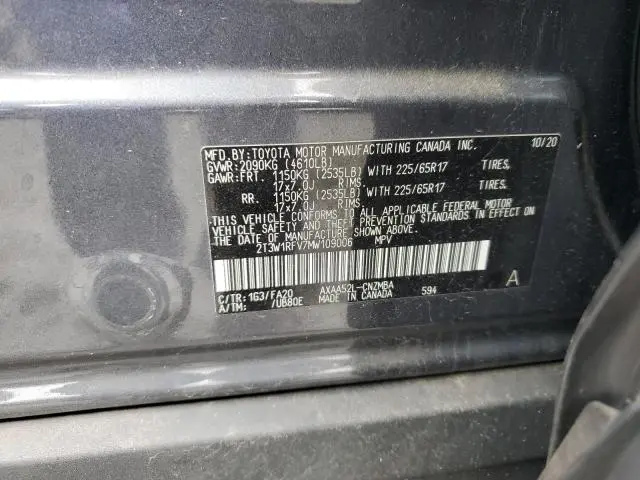 2021 TOYOTA RAV4 XLE  