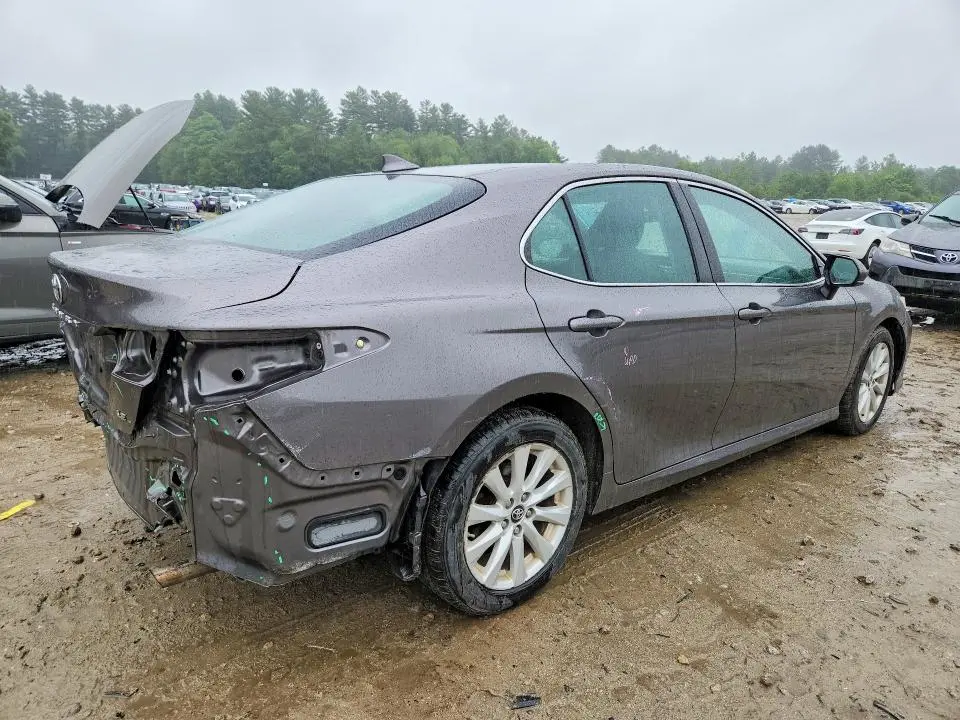 2019 TOYOTA CAMRY LE  