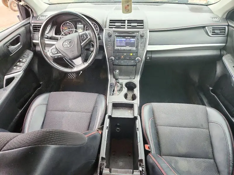 2017 TOYOTA CAMRY SE  