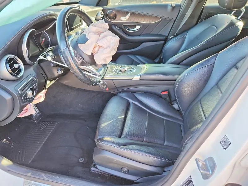 2017 MERCEDES-BENZ C 300  