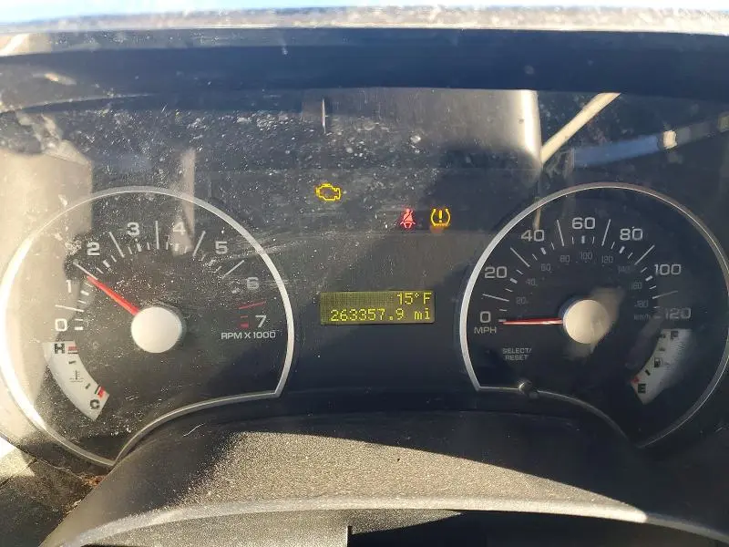 2010 FORD EXPLORER XLT  