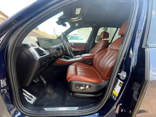 2024 BMW X5 M60I  