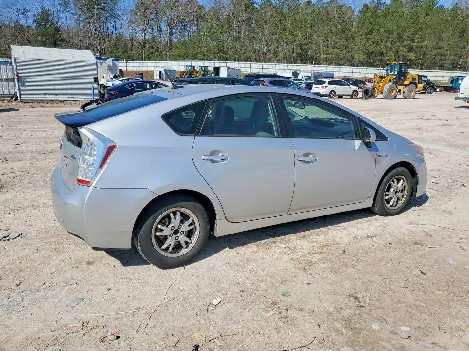 2010 TOYOTA PRIUS II  