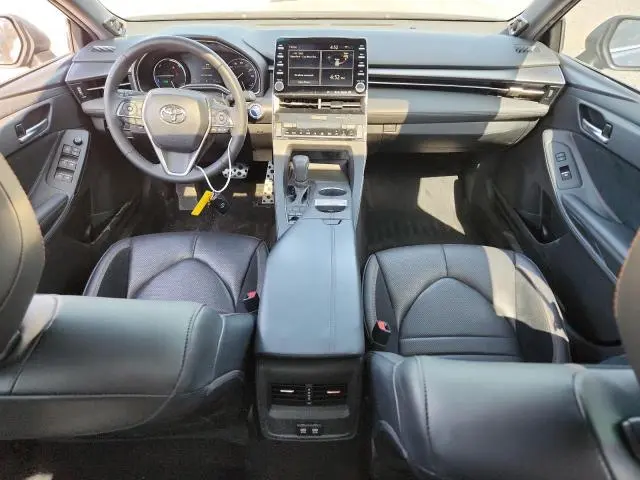 2019 TOYOTA AVALON XLE  