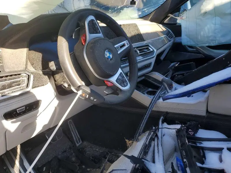 2021 BMW X6 M  
