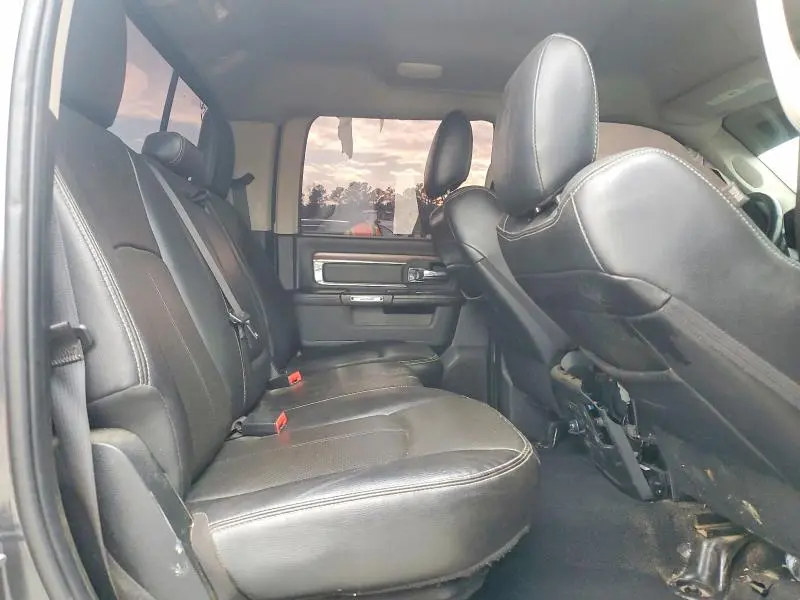 2018 RAM 1500 LARAMIE  