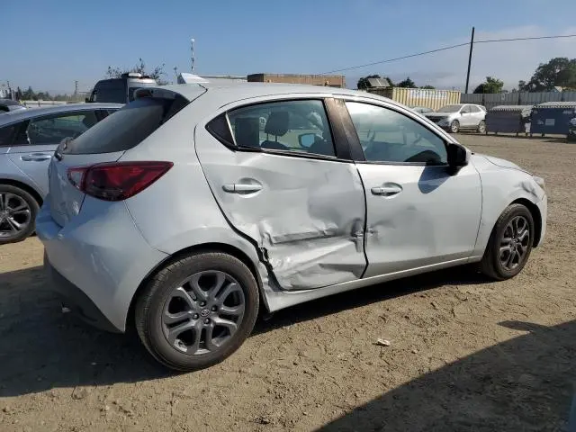 2020 TOYOTA YARIS LE  