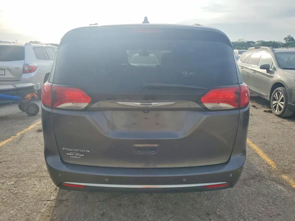 2019 CHRYSLER PACIFICA TOURING L  