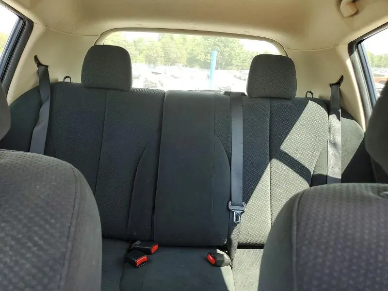 2011 NISSAN VERSA 1.8 S  