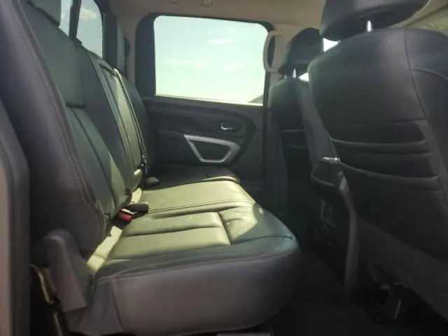 2018 NISSAN TITAN SV  