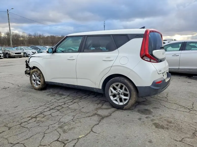 2022 KIA SOUL LX  