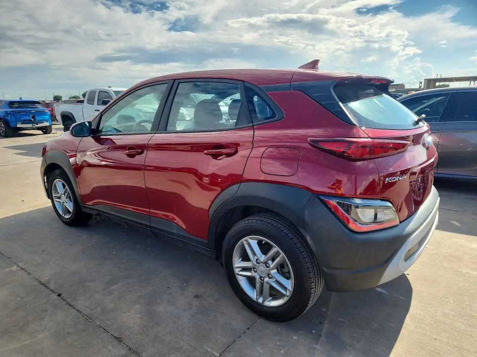 2023 HYUNDAI KONA SE  