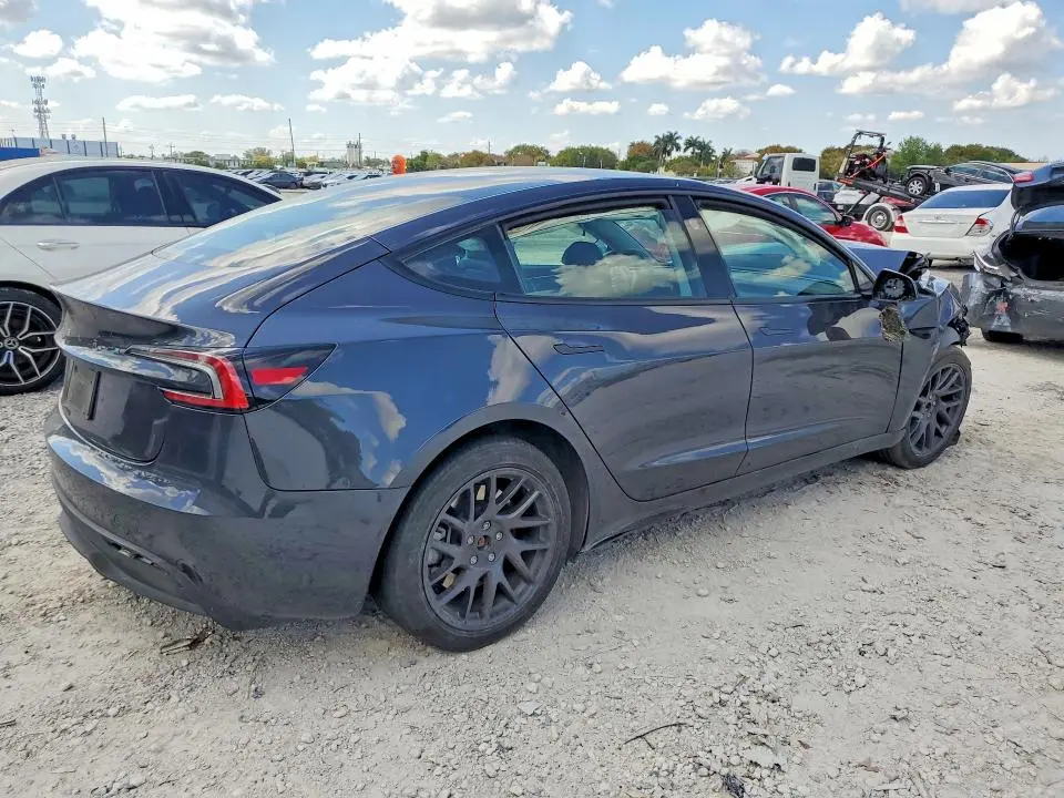 2024 TESLA MODEL 3   