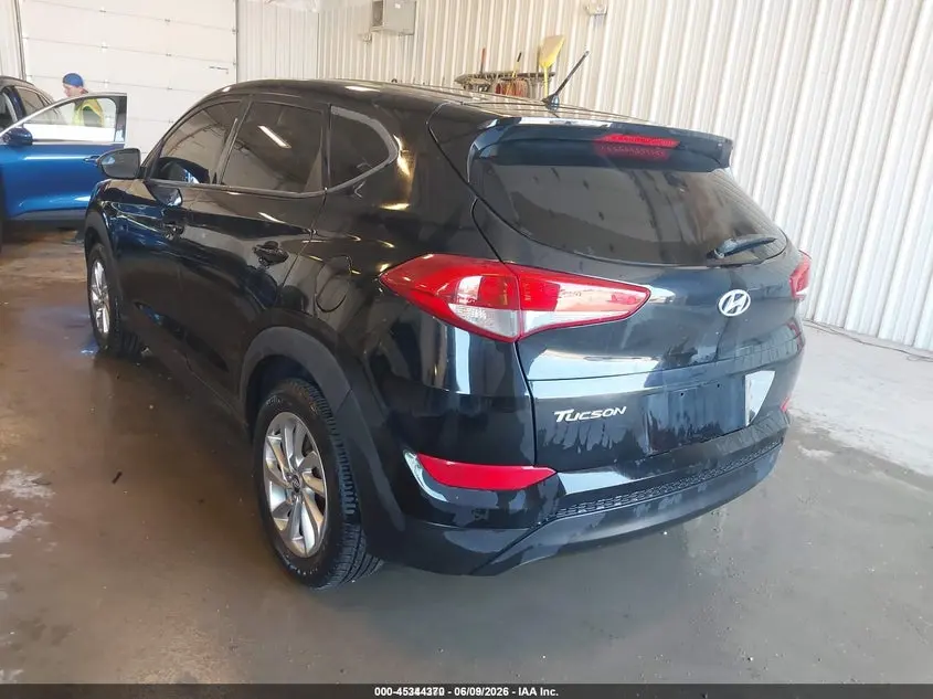 2018 HYUNDAI TUCSON SE