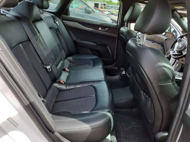 2021 KIA K5 GT LINE  