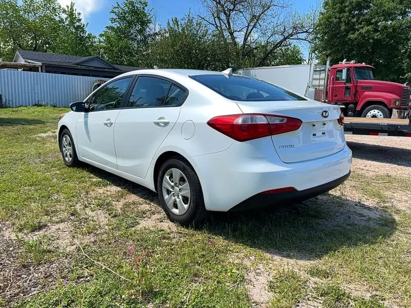 2015 KIA FORTE LX  