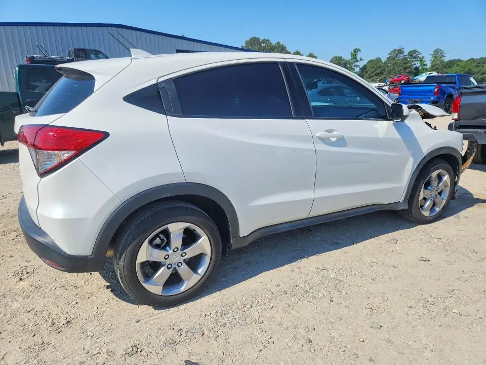 2022 HONDA HR-V LX  
