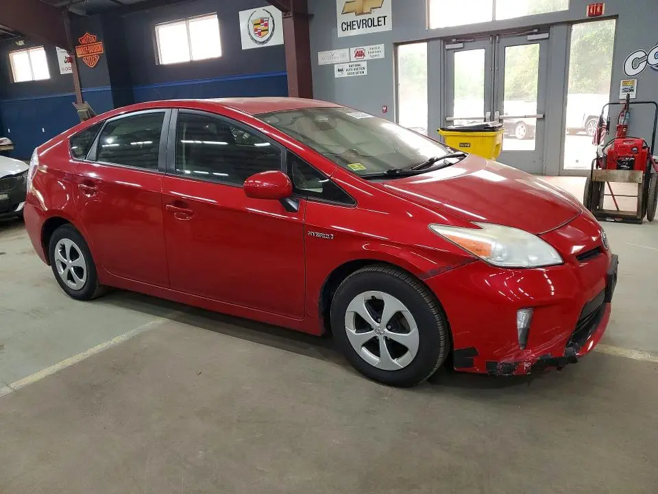 2013 TOYOTA PRIUS TWO  