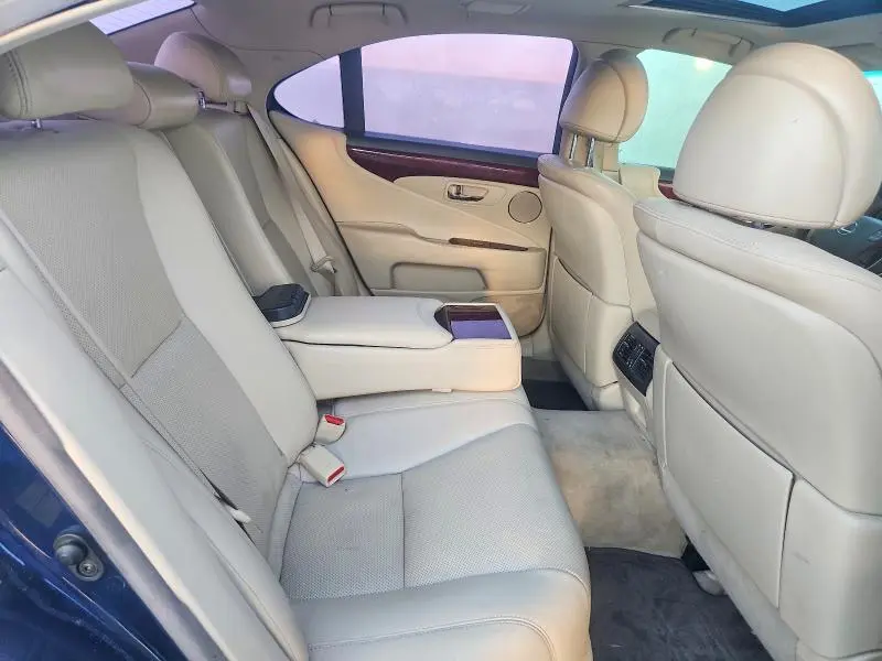 2012 LEXUS LS 460  