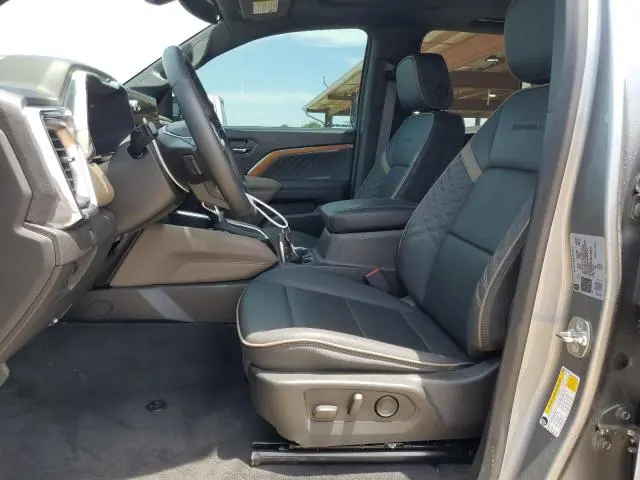 2024 GMC CANYON DENALI  