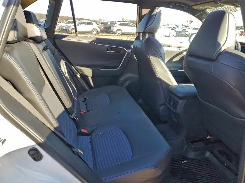 2022 TOYOTA RAV4 XSE  