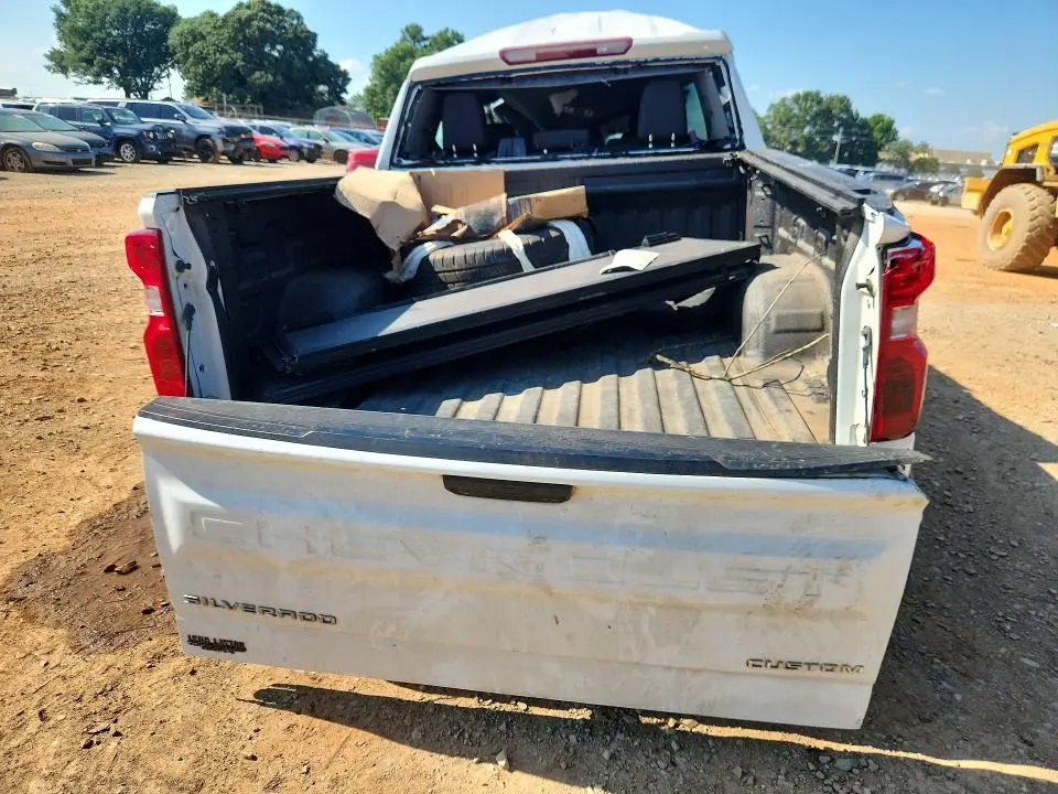 2023 CHEVROLET SILVERADO C1500 CUSTOM  