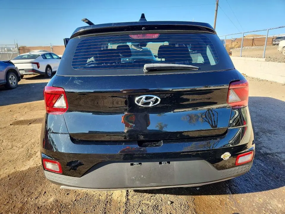2022 HYUNDAI VENUE SE  