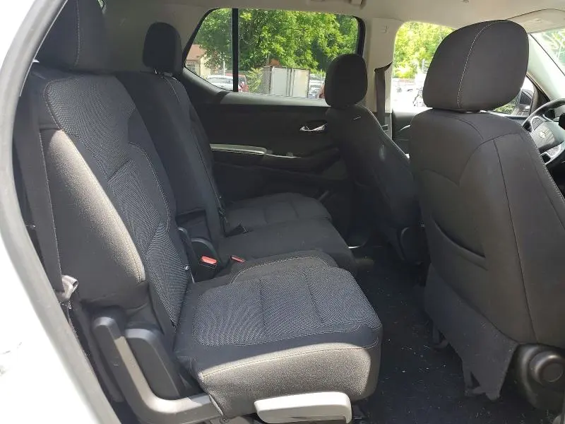 2021 CHEVROLET TRAVERSE LS  