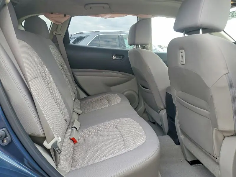 2013 NISSAN ROGUE S  