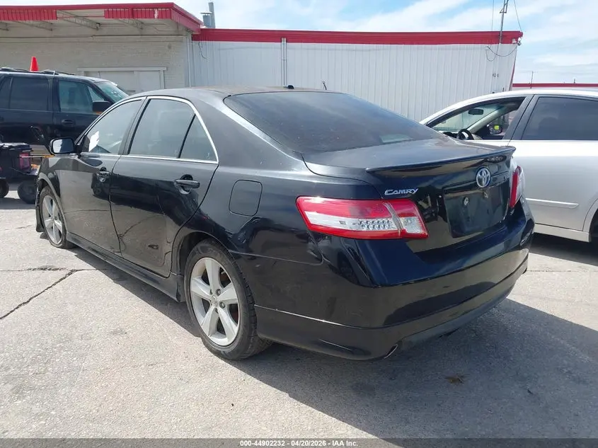 2010 TOYOTA CAMRY SE