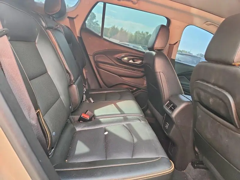 2022 GMC TERRAIN AT4  