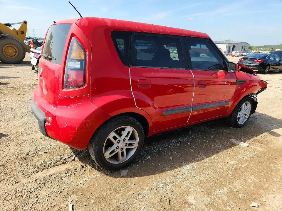 2010 KIA SOUL +  