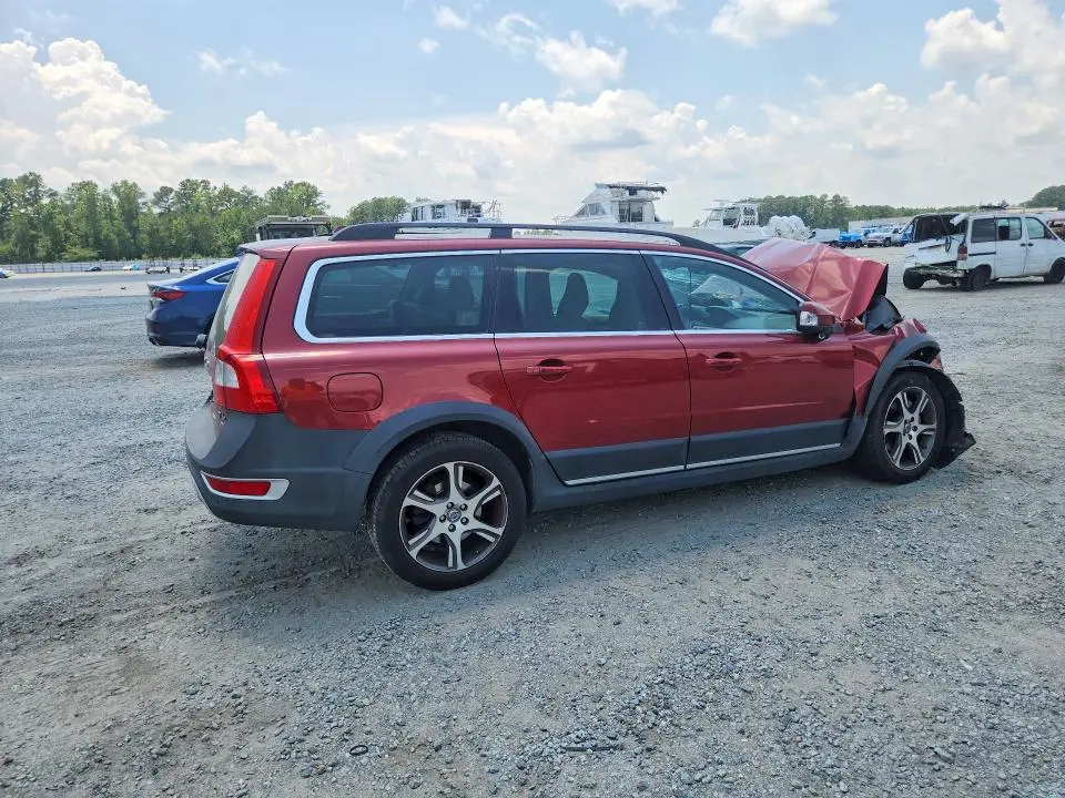 2013 VOLVO XC70 T6  