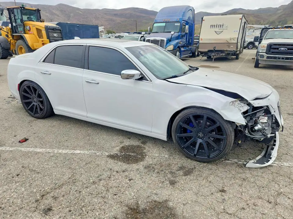 2015 CHRYSLER 300C   