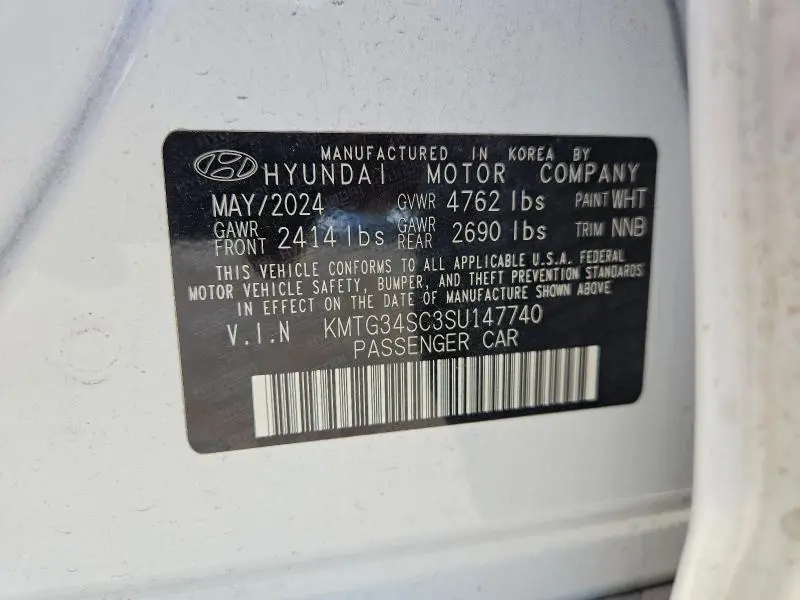 2025 GENESIS G70 2.5T STANDARD  