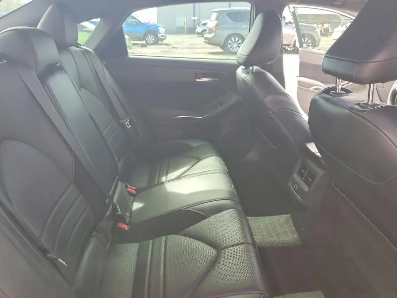 2019 TOYOTA AVALON XSE  