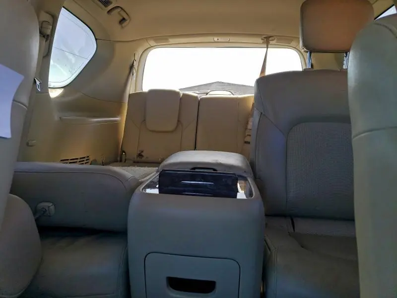 2016 INFINITI QX80   