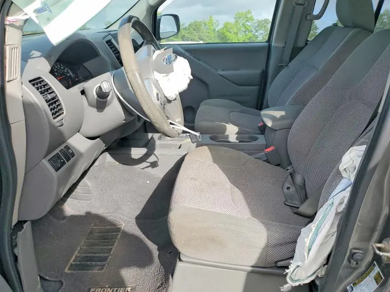 2019 NISSAN FRONTIER SV  