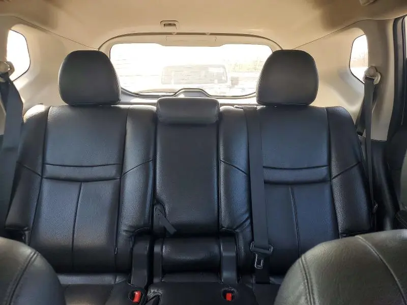 2014 NISSAN ROGUE S  