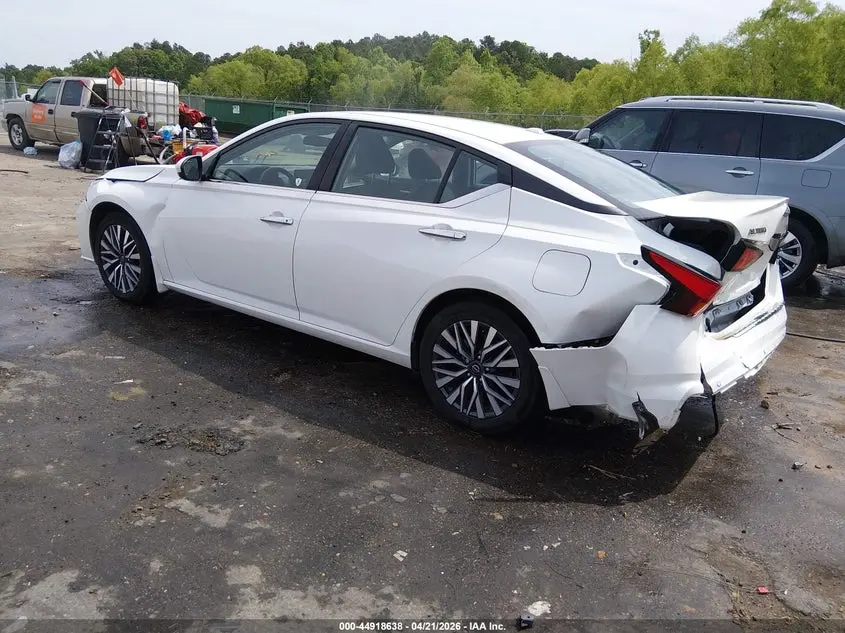 2023 NISSAN ALTIMA SV FWD